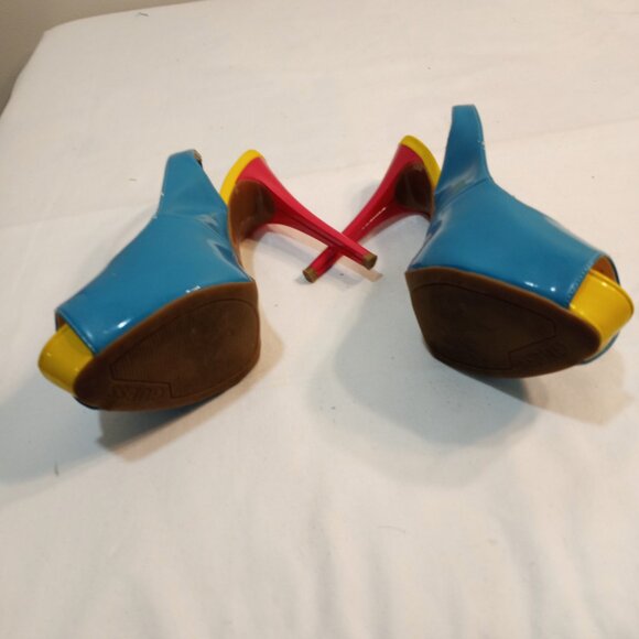 GUESS PRIMARY COLOURS PATENT LEATHER HIGH HEEL SLING BACK PUMP WOMEN SIZE 10 - Picture 6 of 7